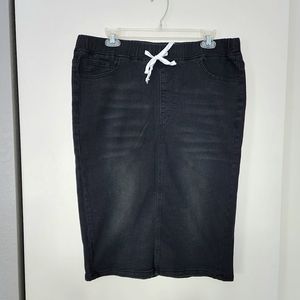 Plus Bodycon Denim Skirt